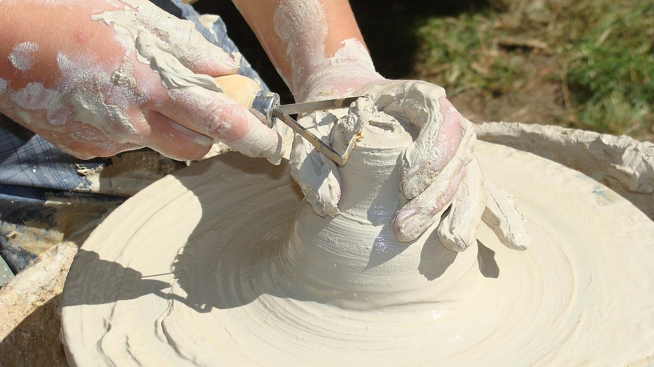 华为云国际站实名账号：流量卡的优缺点有哪些？该如何选择使用流量卡？