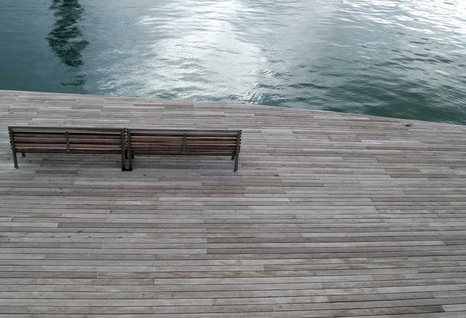 微信小号买卖:“如何在短信营销中更加直接地与客户沟通?”